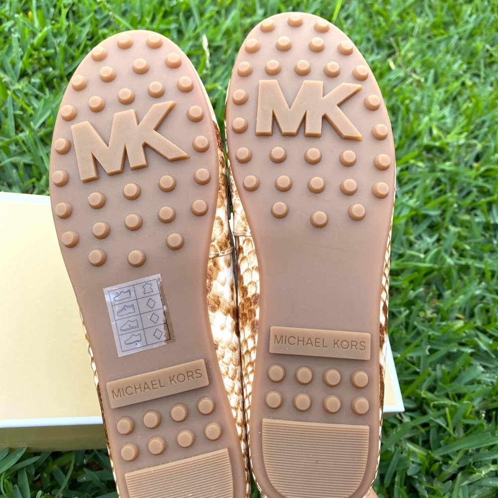 Michael Kors Grier Moc Women's Shoes - Picture 3 of 4